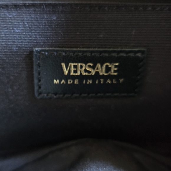 Versace Medusa Quilted Crossbody Camera Bag Black - Picture 12 of 15